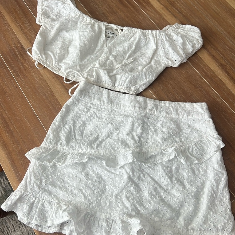 2 piece set (top & skirt)